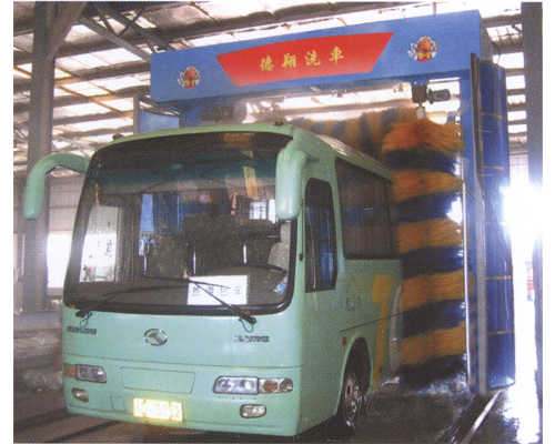 大巴洗車機2